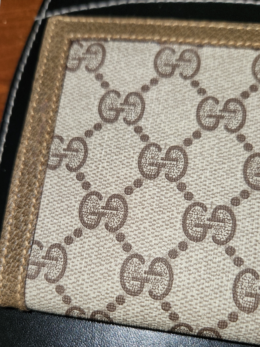 70's Vintage Gucci Wallet - Picture 6 of 9